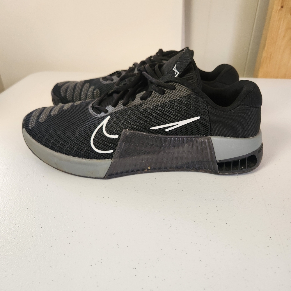Nike Metcon Black Smoke Grey Mens Size 11.5 Cross Training Gym Shoes DZ2617-001 - Picture 8 of 11